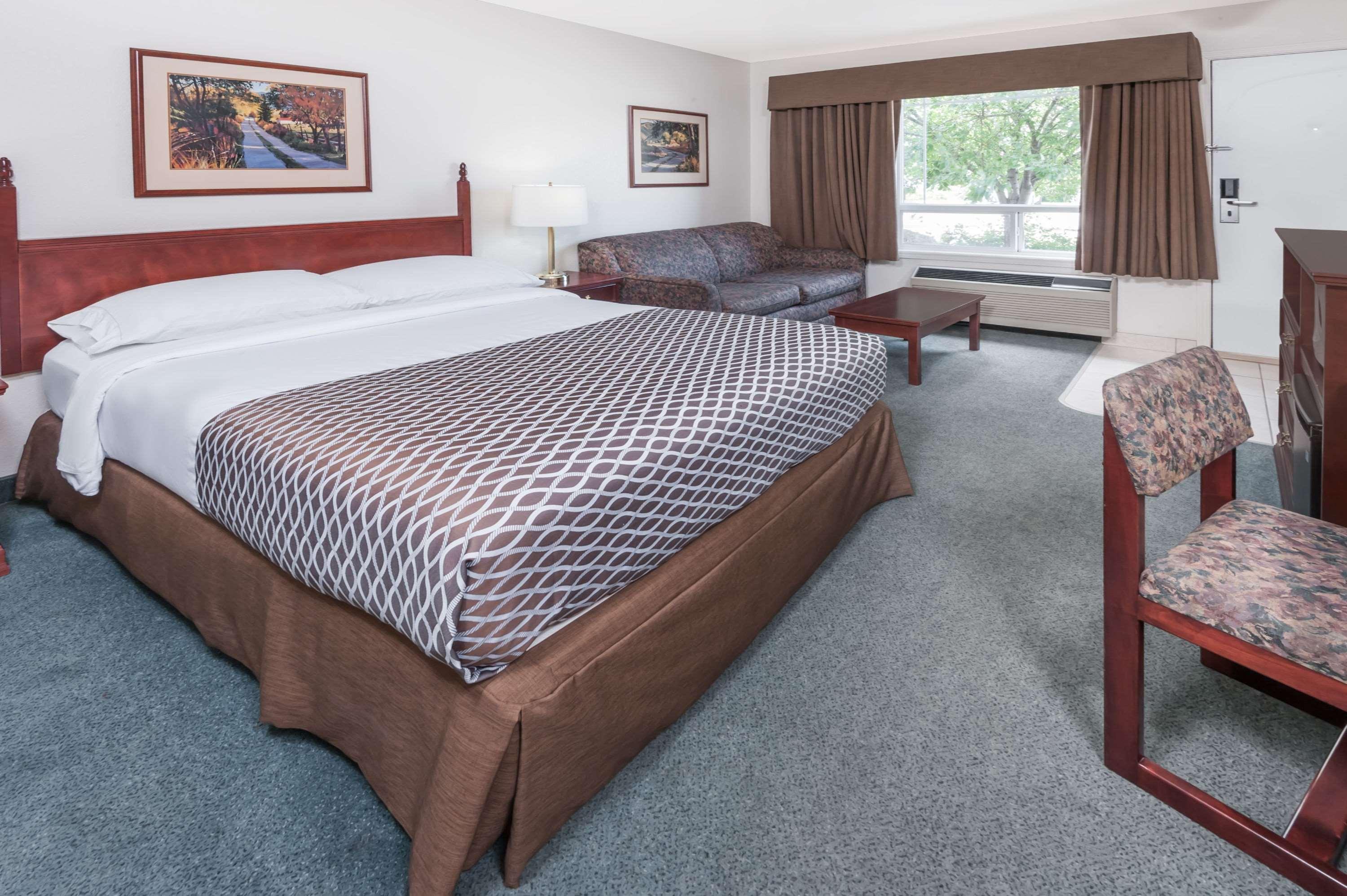 ซูเปอร์ 8 บาย วินด์แฮม ไฮ ริเวอร์ แอลเบอร์ตา Hotel High River ภายนอก รูปภาพ