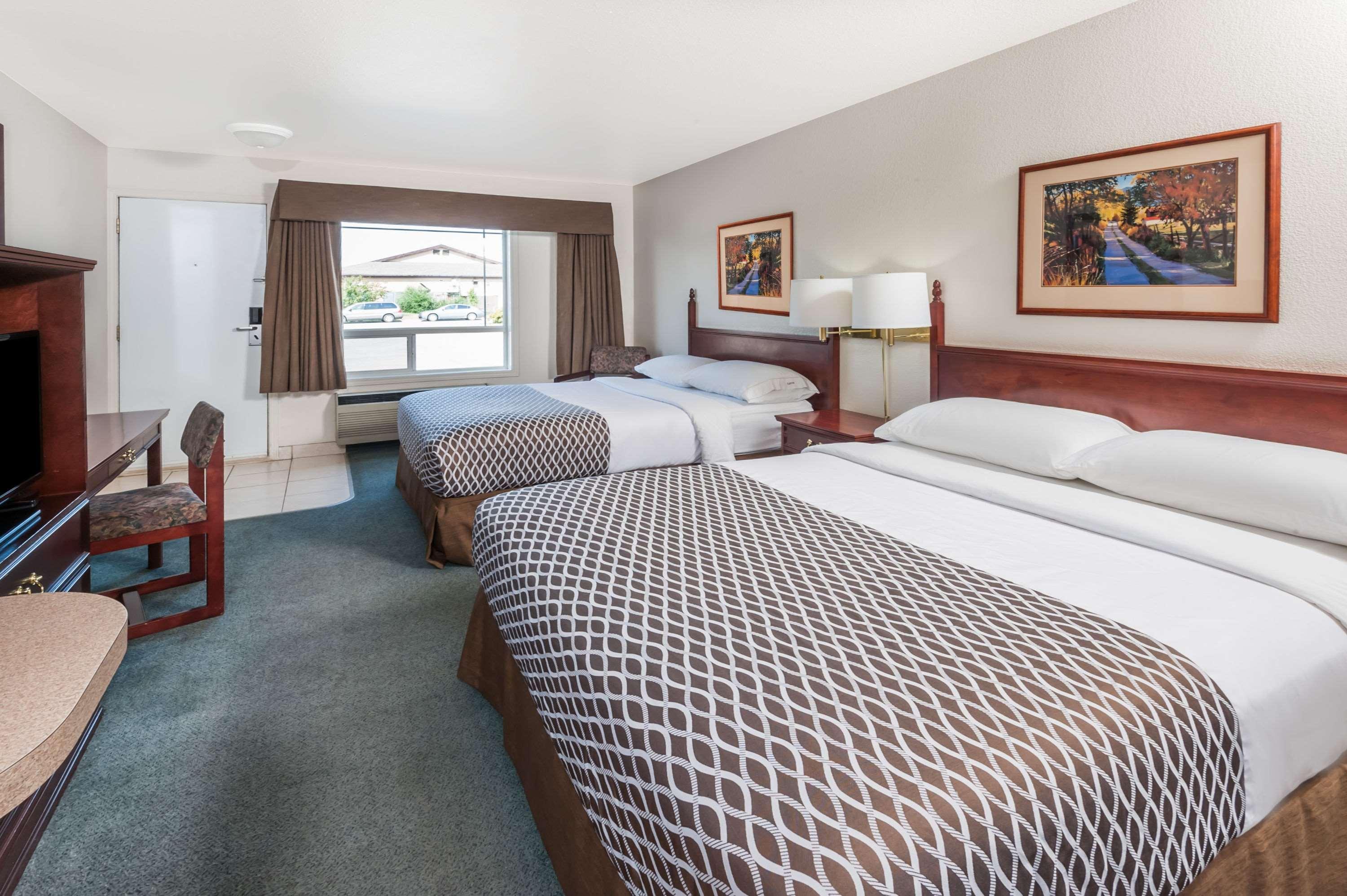 ซูเปอร์ 8 บาย วินด์แฮม ไฮ ริเวอร์ แอลเบอร์ตา Hotel High River ภายนอก รูปภาพ